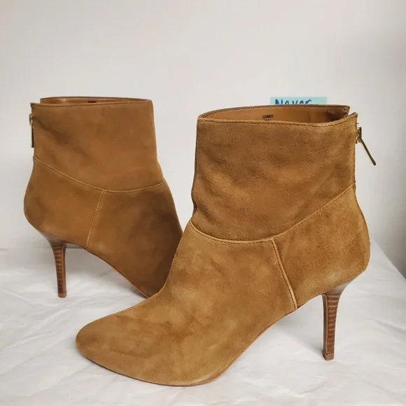 NIB Audrey Brook tan suede Kimberly low heel bootie fall autumn caramel 9.5 nude - Picture 1 of 8